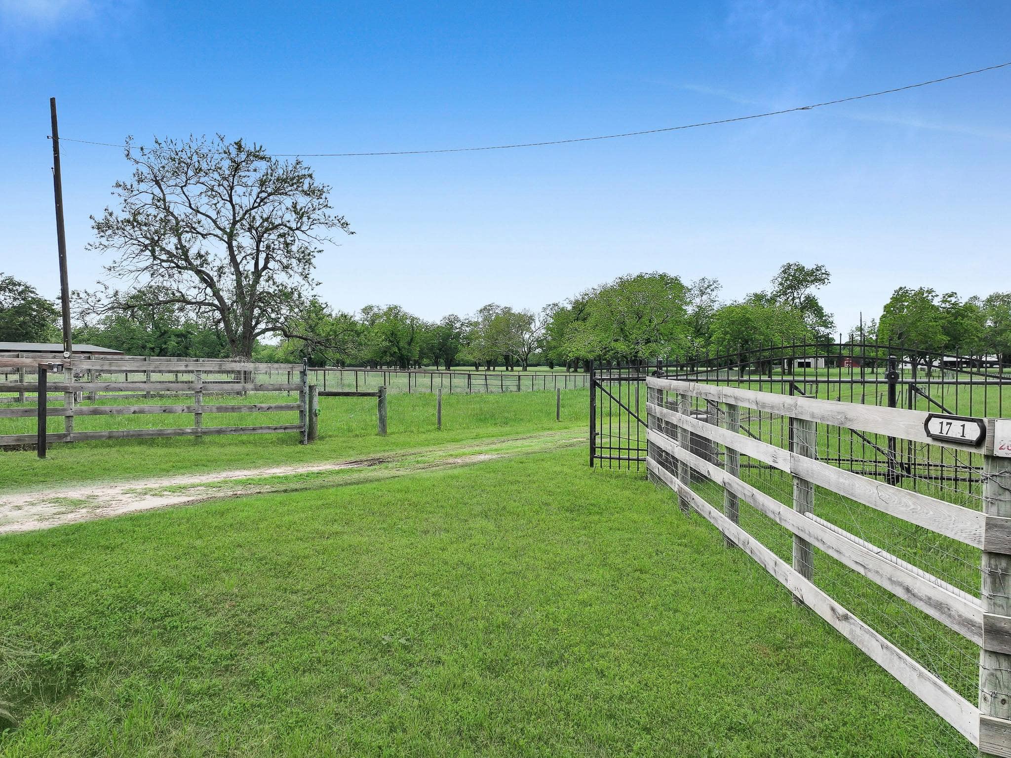 Silver Moon Ranch | Brookshire Texas Ranch for Sale Near Houston